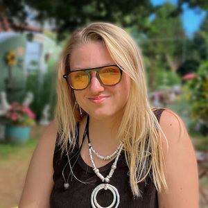 Meet your Posher, Alexandra